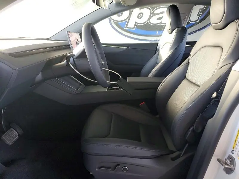 2026 TESLA MODEL Y   