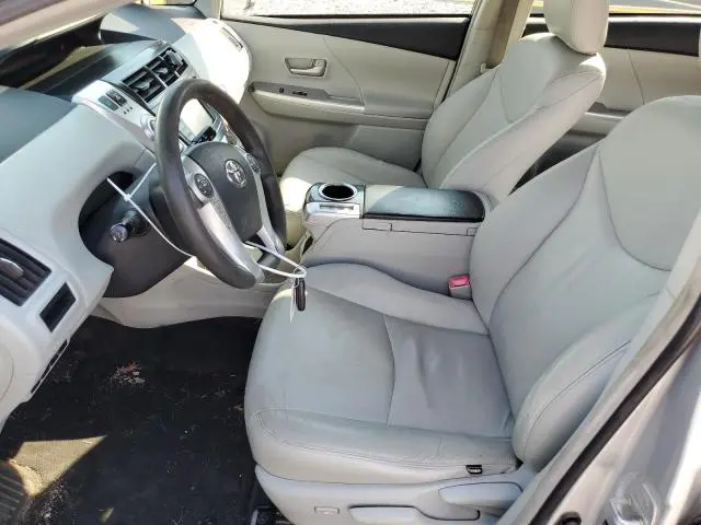 2013 TOYOTA PRIUS V