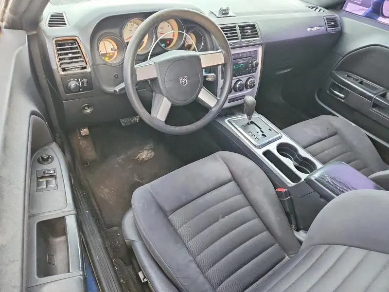 2010 DODGE CHALLENGER SE  