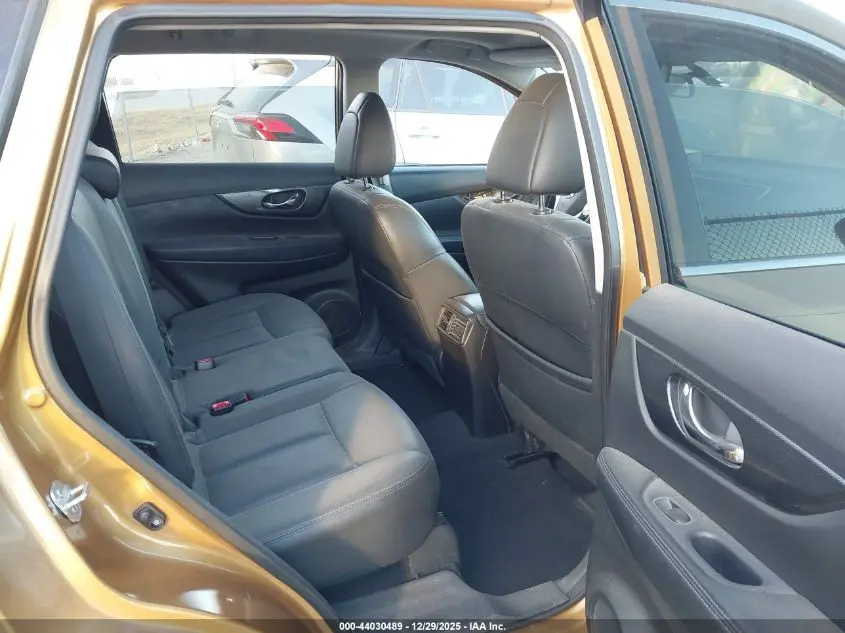 2015 NISSAN ROGUE SL