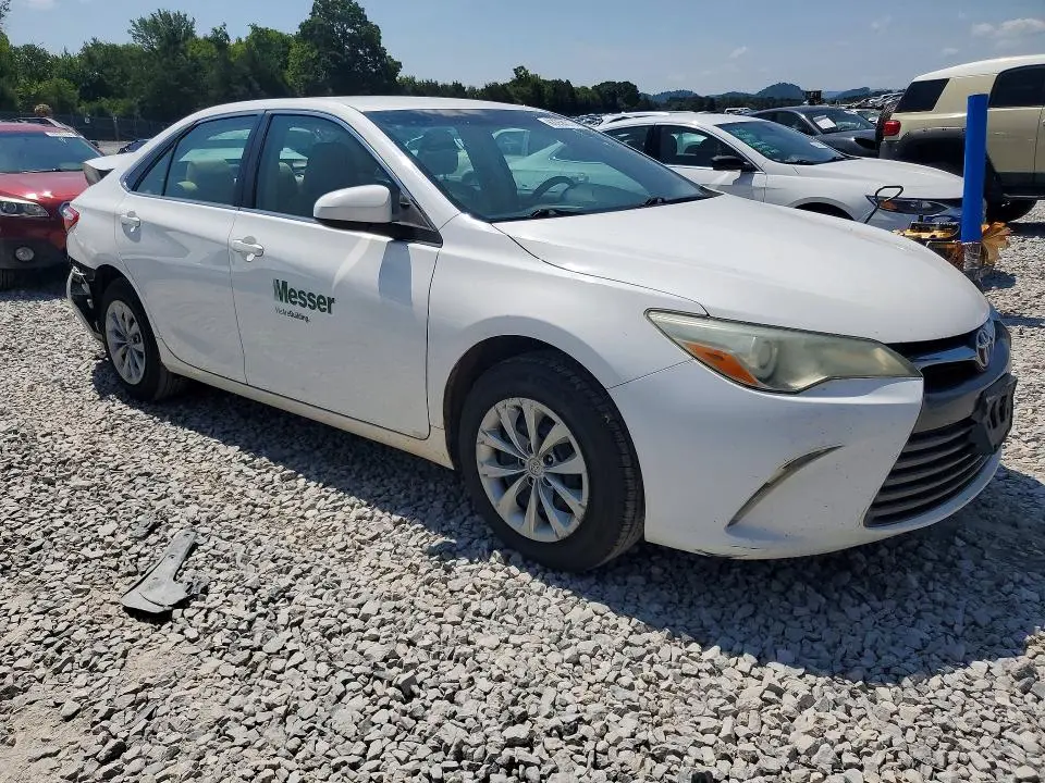2016 TOYOTA CAMRY LE  