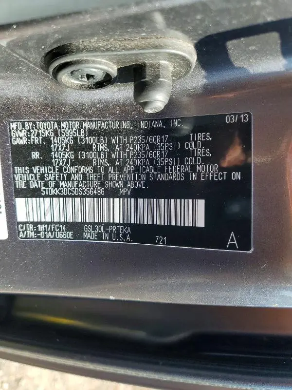 2013 TOYOTA SIENNA LE  