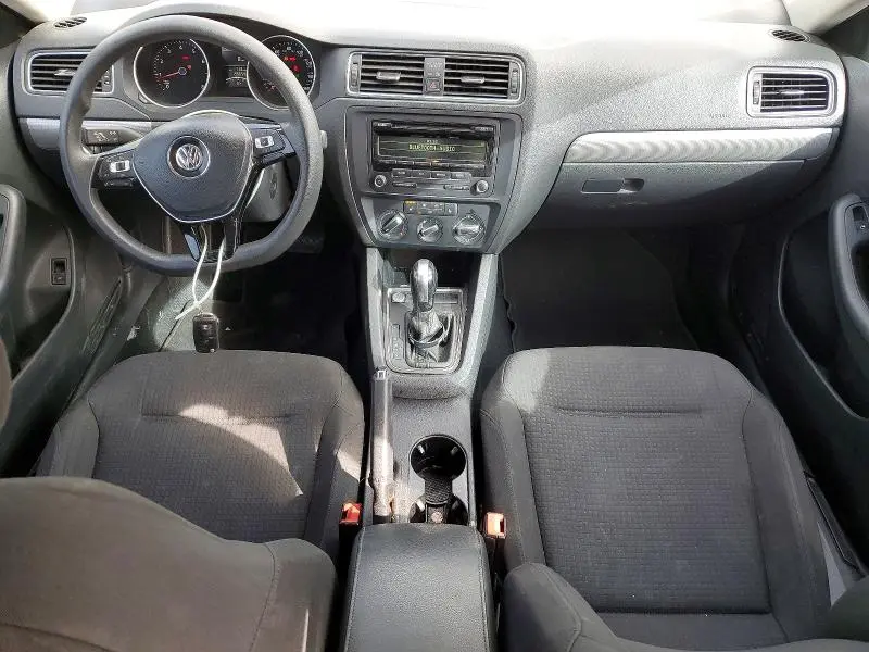 2015 VOLKSWAGEN JETTA SE  