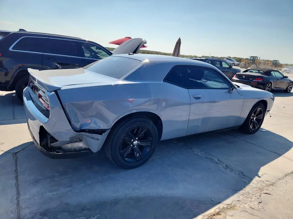 2021 DODGE CHALLENGER SXT  