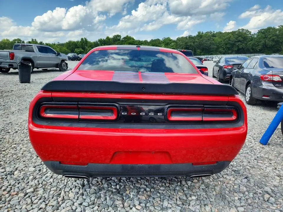 2016 DODGE CHALLENGER SXT  