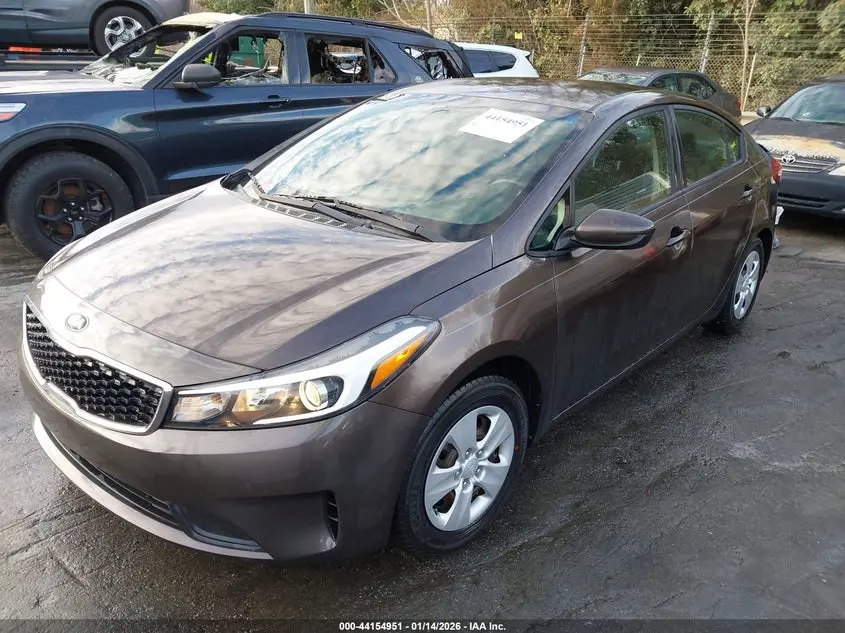2017 KIA FORTE LX
