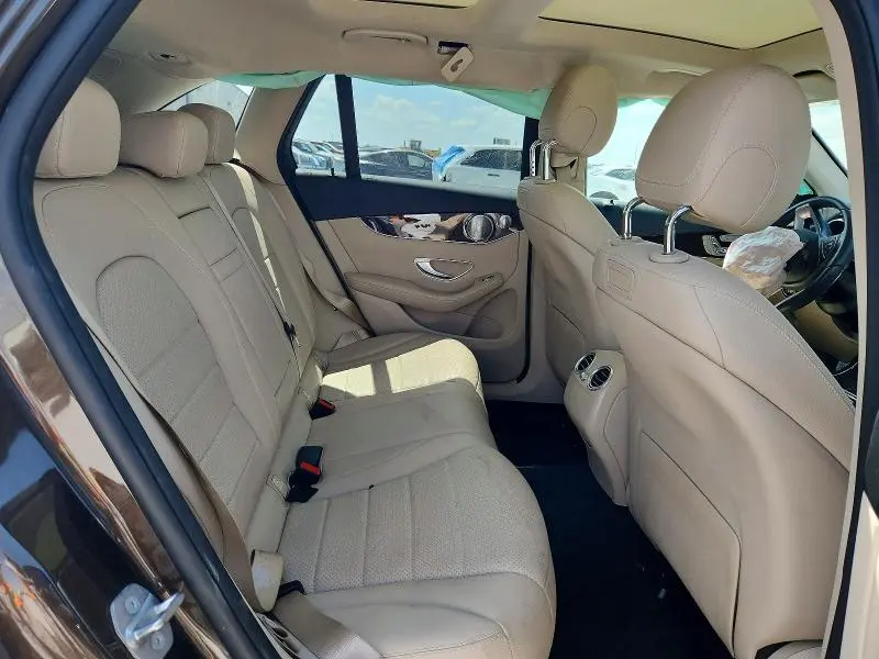 2018 MERCEDES-BENZ GLC 300  