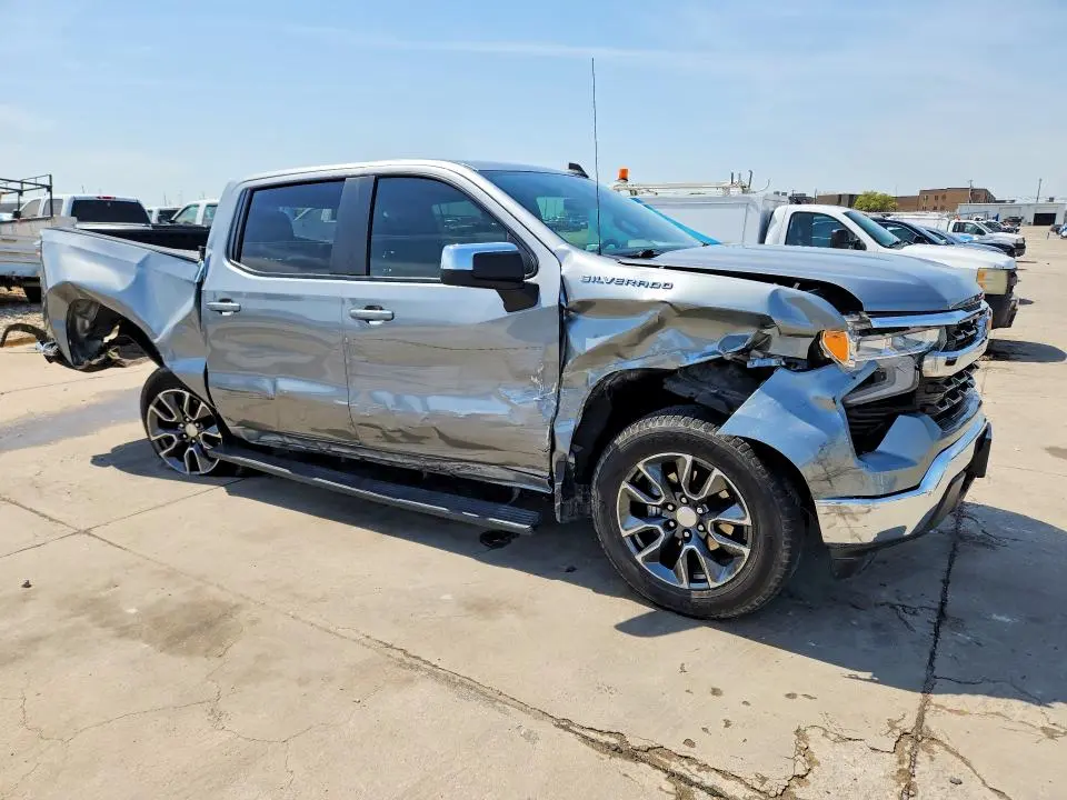 2024 CHEVROLET SILVERADO C1500 LT  