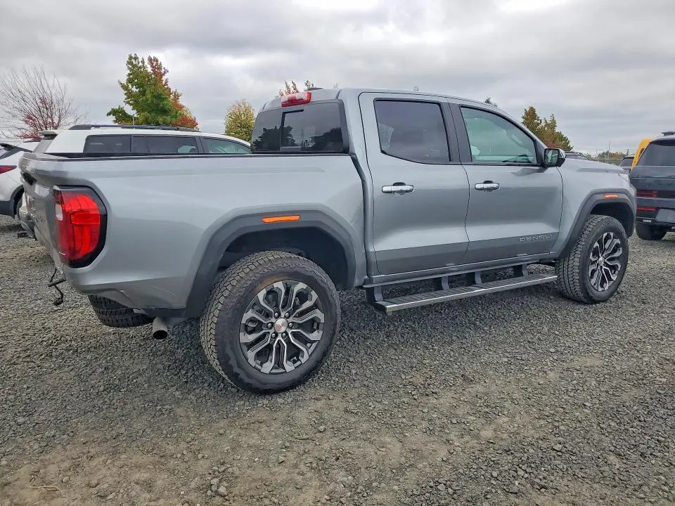 2024 GMC CANYON DENALI  
