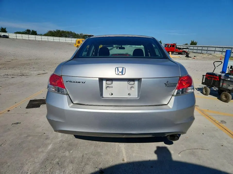 2010 HONDA ACCORD LXP  