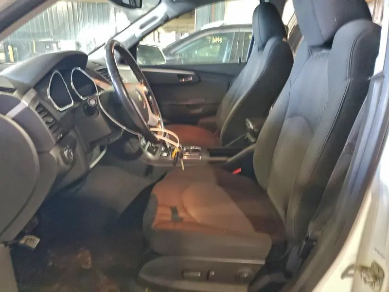 2012 CHEVROLET TRAVERSE LT  