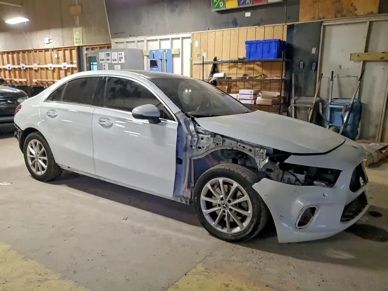 2019 MERCEDES-BENZ A 220 4MATIC  