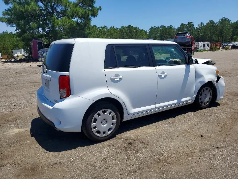 2015 SCION XB BASE  