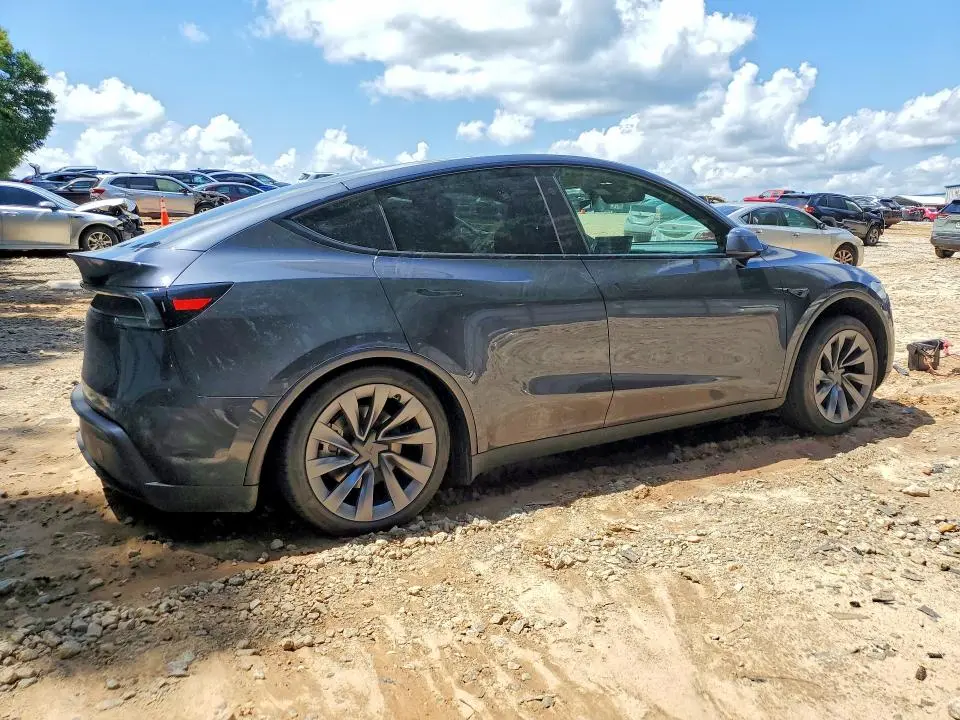 2026 TESLA MODEL Y   