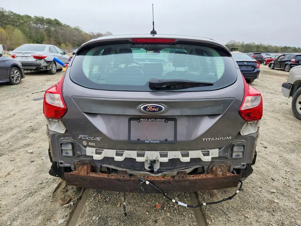2012 FORD FOCUS TITANIUM  