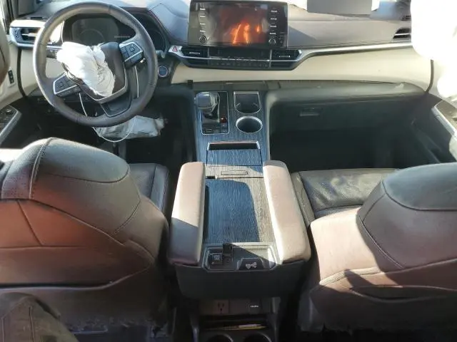 2023 TOYOTA SIENNA LIMITED  
