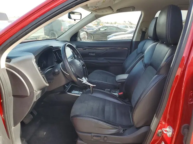 2019 MITSUBISHI OUTLANDER SE  