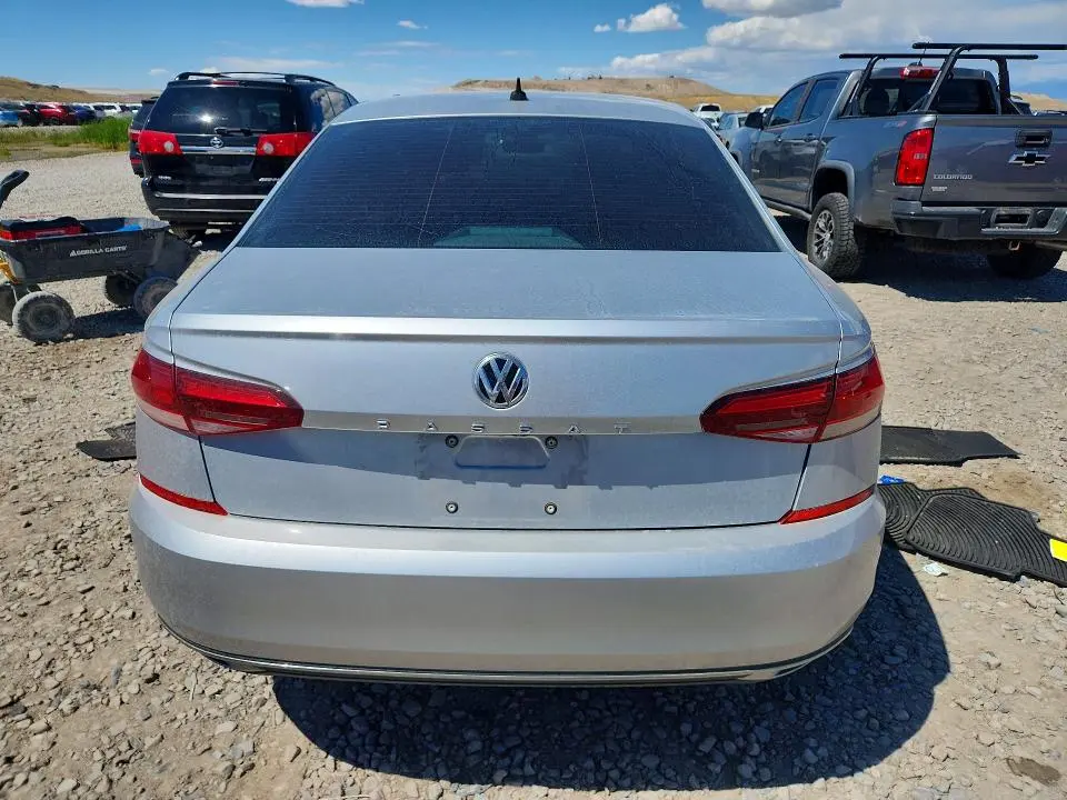 2020 VOLKSWAGEN PASSAT SE  