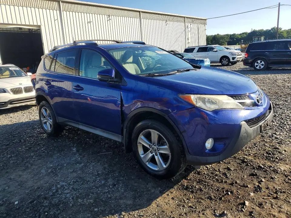 2015 TOYOTA RAV4 XLE  
