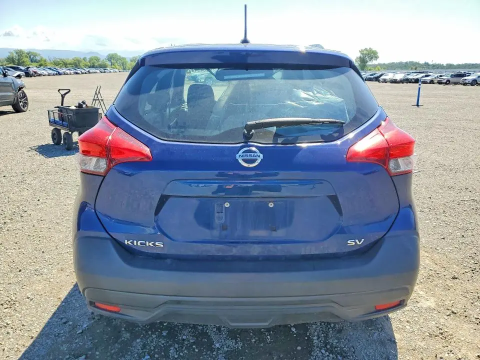 2019 NISSAN KICKS SV  
