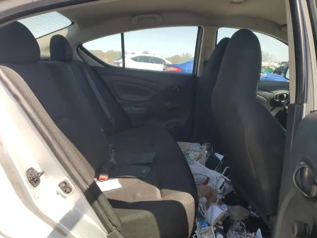 2016 NISSAN VERSA S