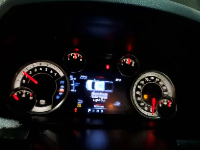 2015 RAM 1500 SLT  
