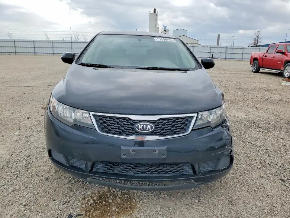 2013 KIA FORTE LX  