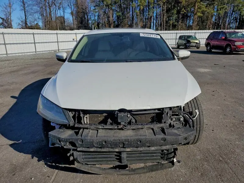 2017 VOLKSWAGEN JETTA SEL  