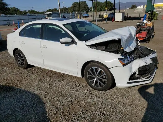 2017 VOLKSWAGEN JETTA SE  