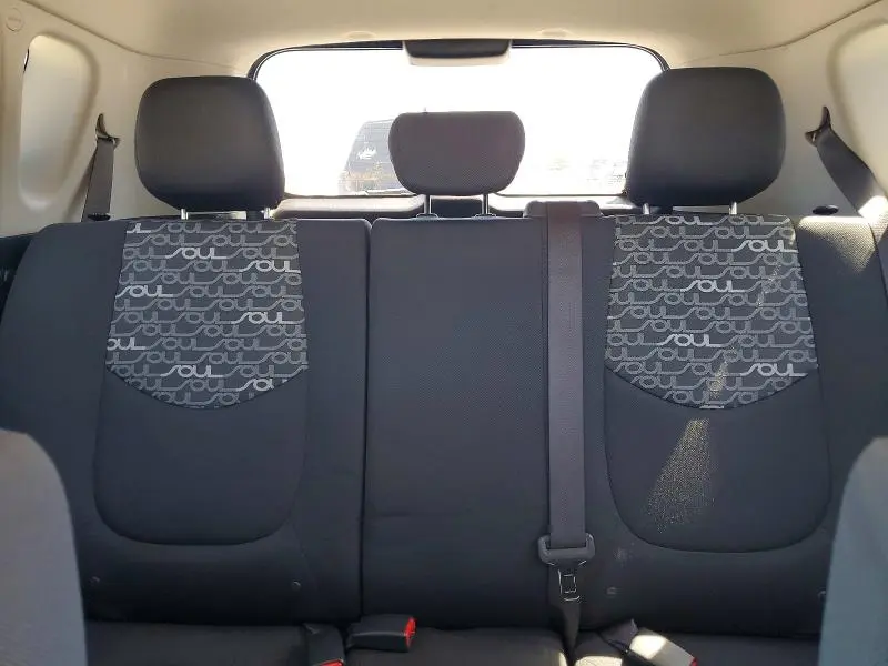 2011 KIA SOUL +  