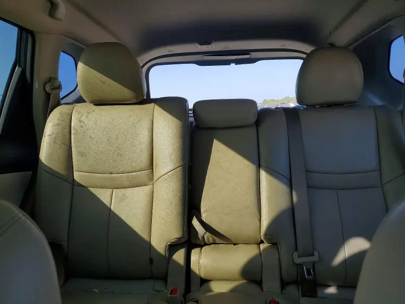 2014 NISSAN ROGUE S  