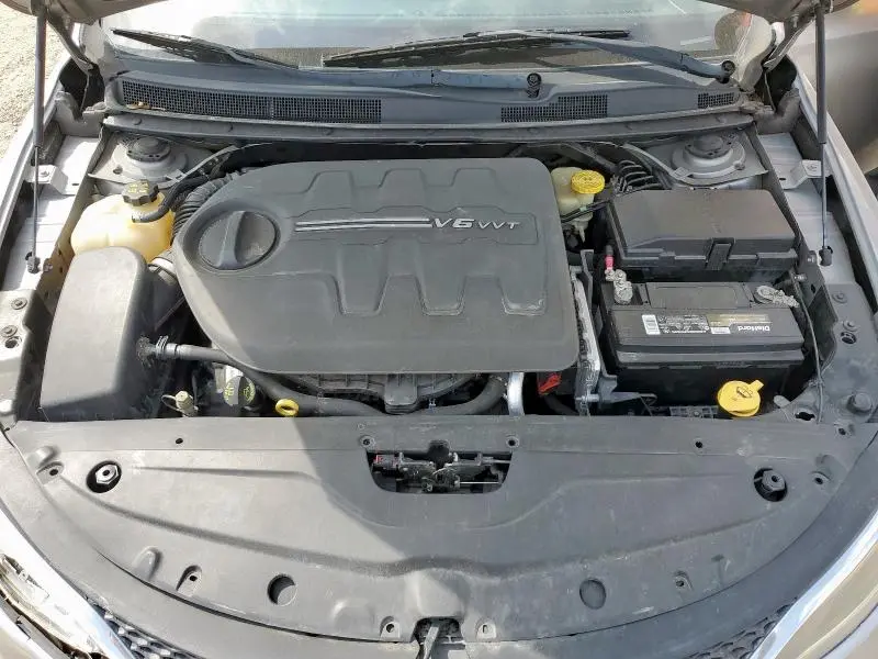 2015 CHRYSLER 200 C  