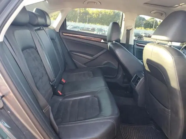 2013 VOLKSWAGEN PASSAT SEL  