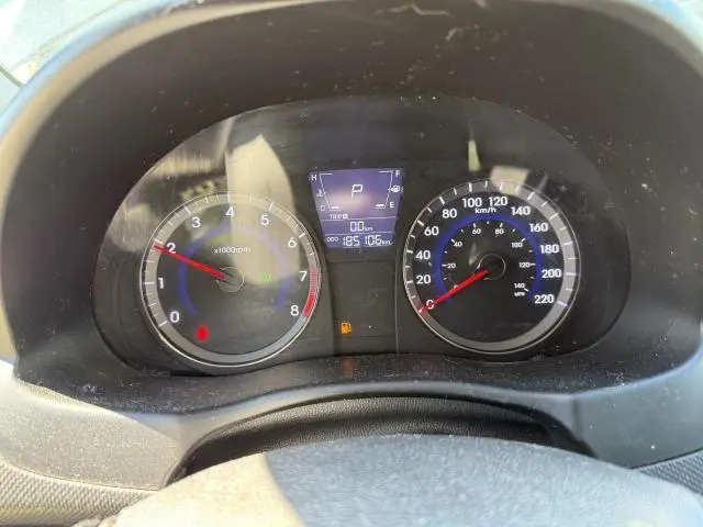 2013 HYUNDAI ACCENT GLS  