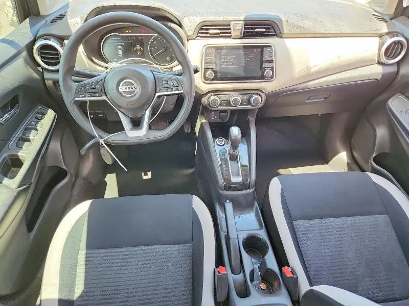 2020 NISSAN VERSA SV  