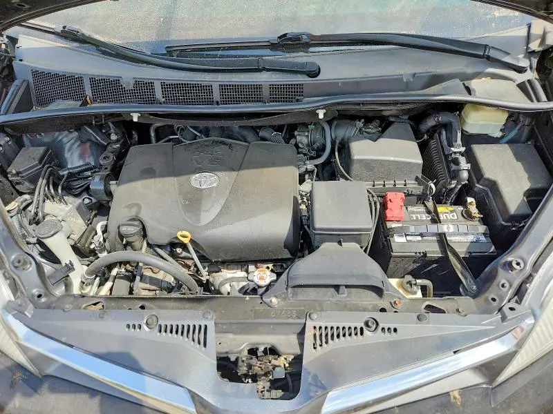 2018 TOYOTA SIENNA XLE PREMIUM 7-PASSENGER  