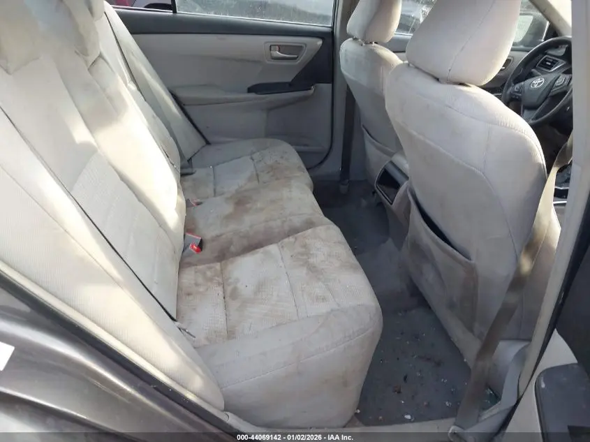 2016 TOYOTA CAMRY LE