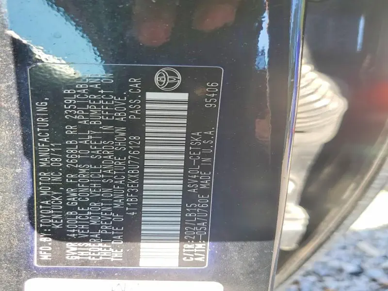 2011 TOYOTA CAMRY SE  