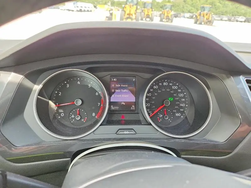 2020 VOLKSWAGEN TIGUAN SE  