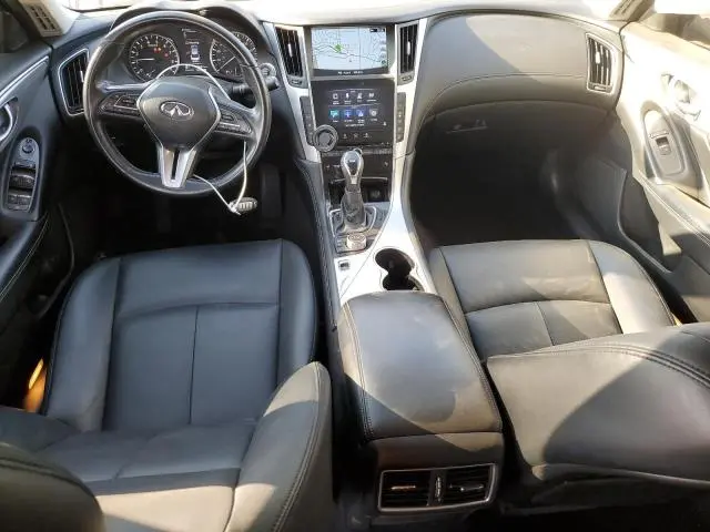 2019 INFINITI Q50 LUXE  