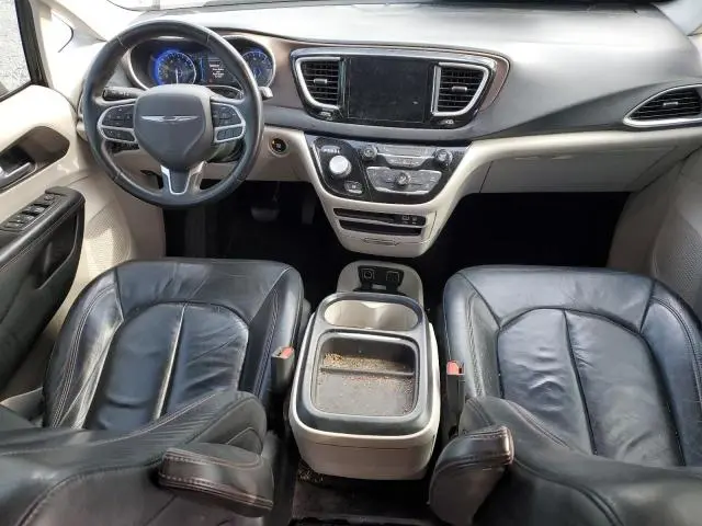 2017 CHRYSLER PACIFICA TOURING L  