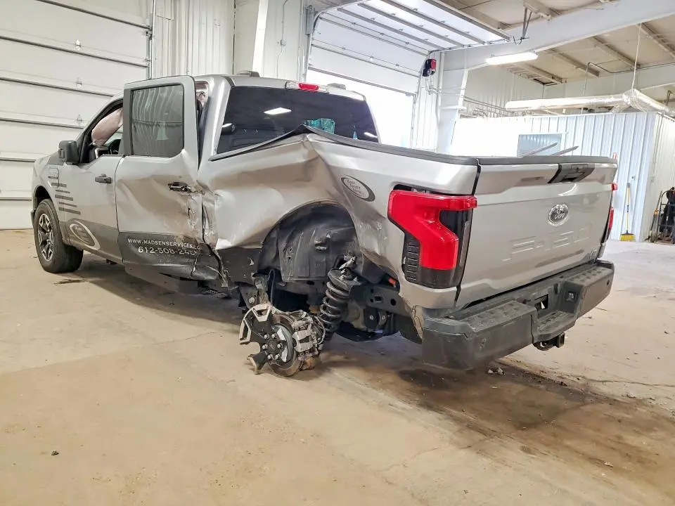 2023 FORD F150 LIGHTNING PRO  