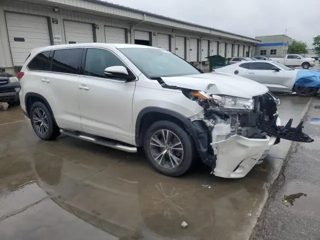 2018 TOYOTA HIGHLANDER LE  