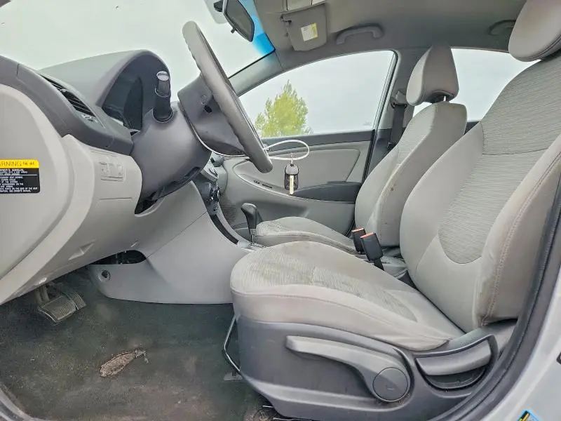 2015 HYUNDAI ACCENT GLS  
