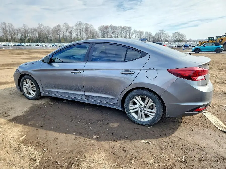 2020 HYUNDAI ELANTRA SEL  