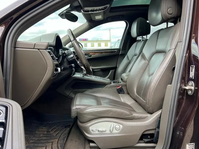 2015 PORSCHE MACAN S  