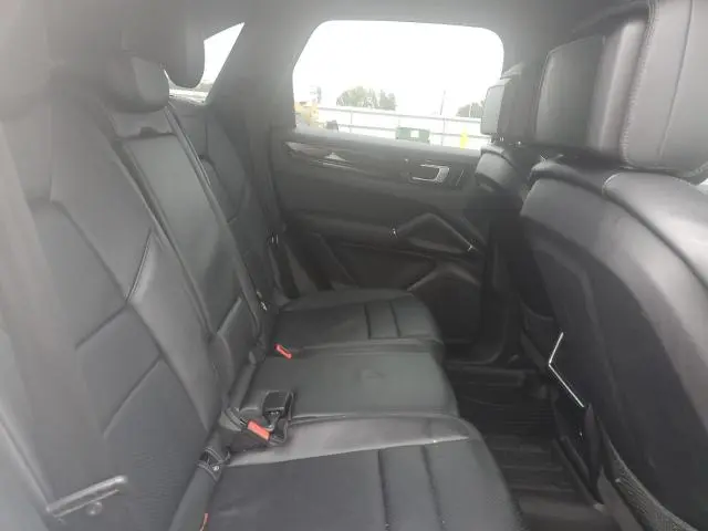 2019 PORSCHE CAYENNE   