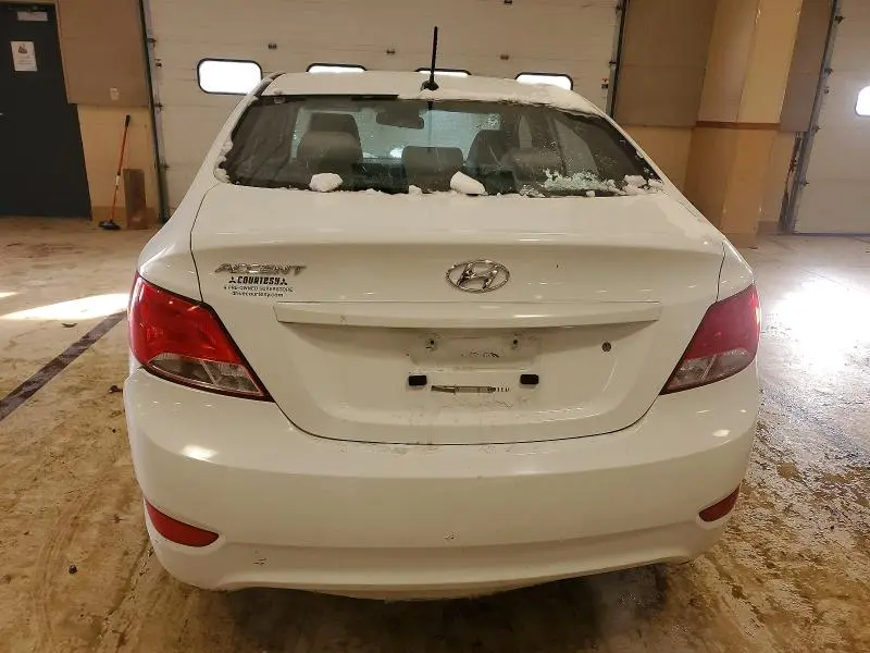 2016 HYUNDAI ACCENT SE  