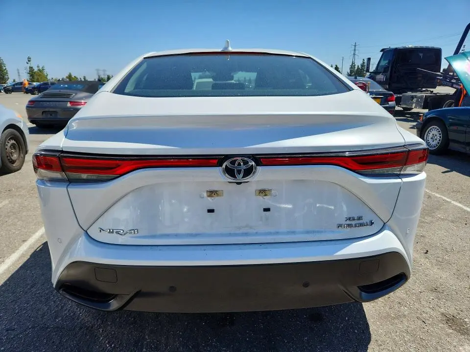 2023 TOYOTA MIRAI XLE  