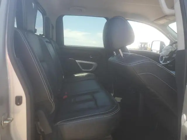 2018 NISSAN TITAN XD SL  